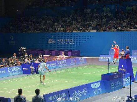 大逆转！中国队羽毛球男团冠军