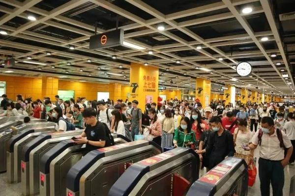 广州今日起迎返程高峰,地铁部分线路延长运营服务时间 广州今日起迎返程高峰,地铁部分线路延长运营服务时间