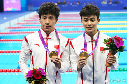 无愧“梦之队”称号 中国跳水队包揽10枚金牌