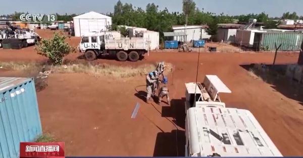 中国赴马里维和官兵坚守战位 确保营地防御安全 中国赴马里维和官兵坚守战位 确保营地防御安全