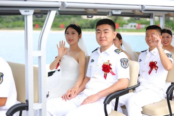 网友：这是我见过排量最大的“婚车”……