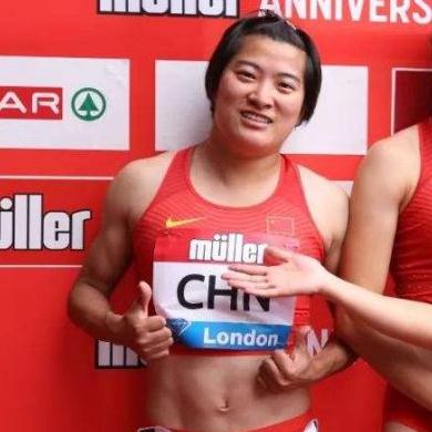 看！这是中国女飞人的腿！