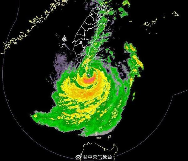 台风“小犬”在台湾省屏东县登陆