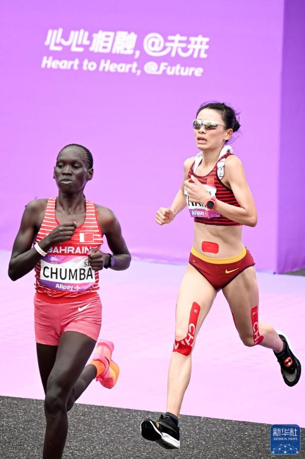 杭州亚运会|张德顺获女子马拉松亚军 杭州亚运会|张德顺获女子马拉松亚军