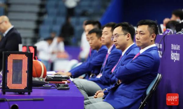 微光汇聚，成就亚运之光