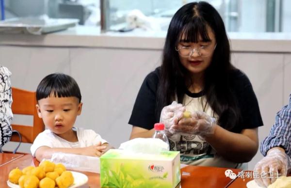 家乡的月饼、一封封手写信件……大家的心意边防官兵收到了！