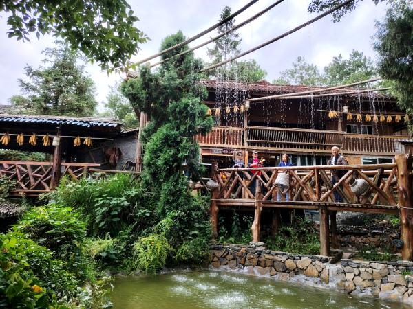贵州丹寨“银匠村”：多彩非遗引客来