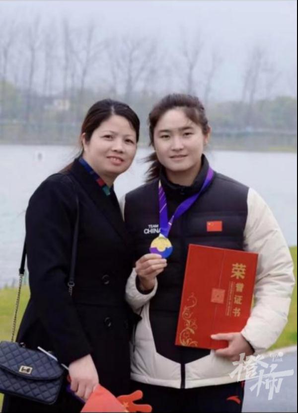 这则歇业通知火了!“我女儿参加亚运会比赛,关门1天半” 这则歇业通知火了!“我女儿参加亚运会比赛,关门1天半”