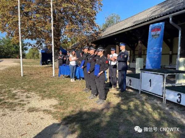 中国警察，手枪团体赛冠军！