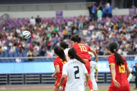 中国女足夺亚运会铜牌