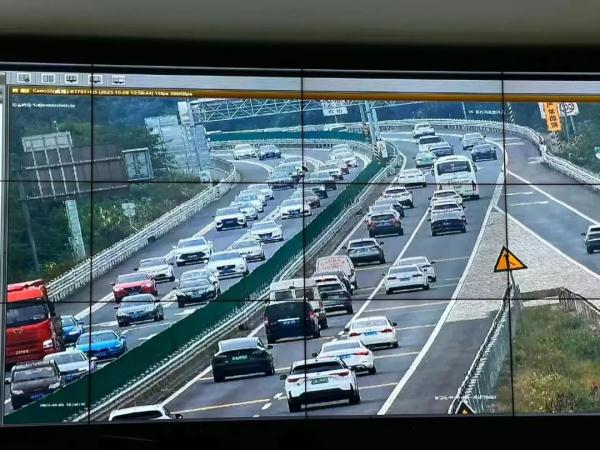 返程高峰到！四川这些高速路段堵起了→