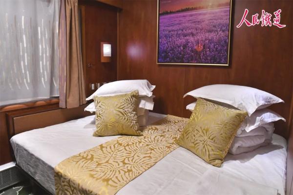 坐火车游新疆!车上还有独立卫浴 坐火车游新疆!车上还有独立卫浴