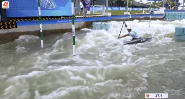 谢远聪夺得皮划艇激流回旋男子单人划艇金牌