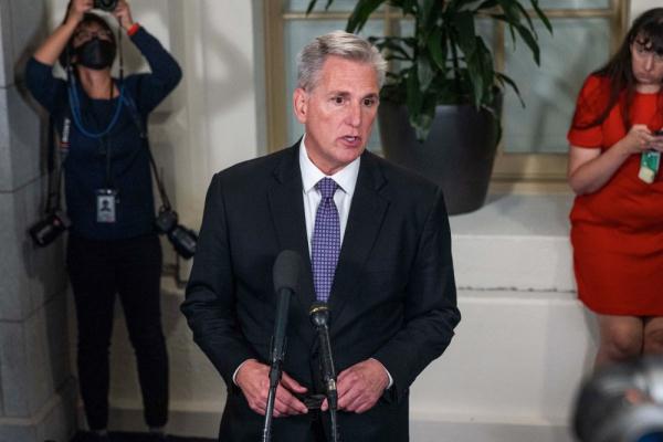 美国众议院共和党人急寻新议长