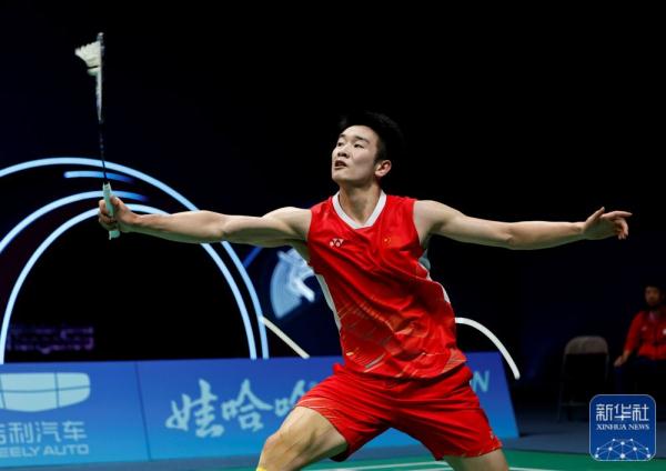 杭州亚运会｜李诗沣晋级羽毛球男单决赛