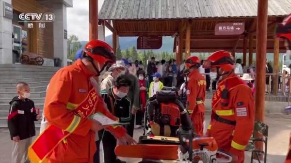 假期期间森林消防部门在多地重点林区景点开展踏查 假期期间森林消防部门在多地重点林区景点开展踏查