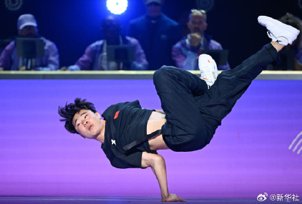 一起期待！女排志夺冠国羽冲四金