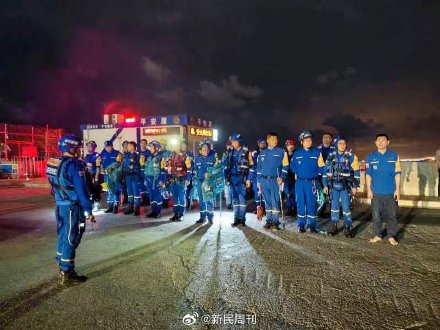 上海蓝天救援队加入4岁女童海滩搜救行动，目前仍未发现女童踪迹