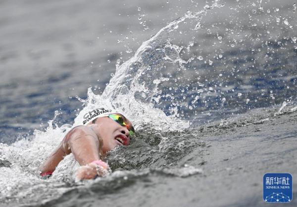 杭州亚运会丨中国选手包揽马拉松游泳男子10公里冠亚军