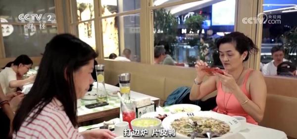 去深圳来一次Citywalk 港人假期“北上”成新潮流 去深圳来一次Citywalk 港人假期“北上”成新潮流