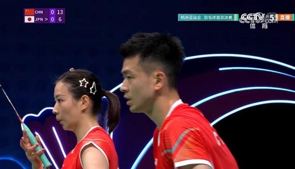 郑思维/黄雅琼夺得杭州亚运会羽毛球混双金牌