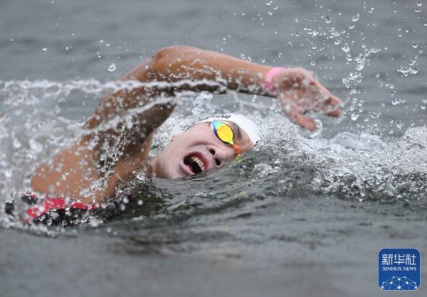 杭州亚运会丨中国选手包揽马拉松游泳男子10公里冠亚军