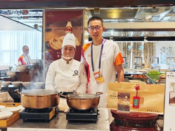 亚运会带火杭帮菜！杭州8万家餐饮店假期营收32亿元