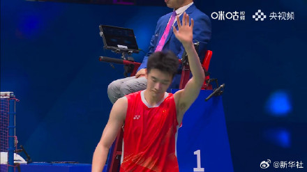 祝贺！李诗沣羽毛球男单夺金