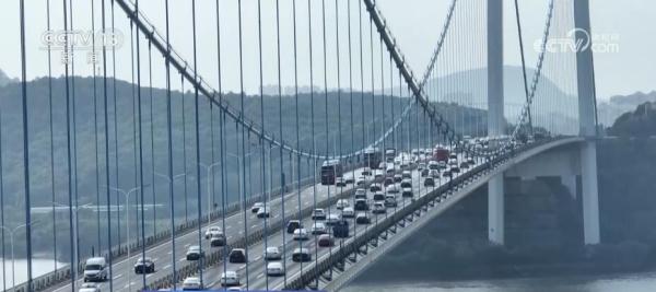 热门更热、冷门不冷 “双节”假期交通出行显现新特点