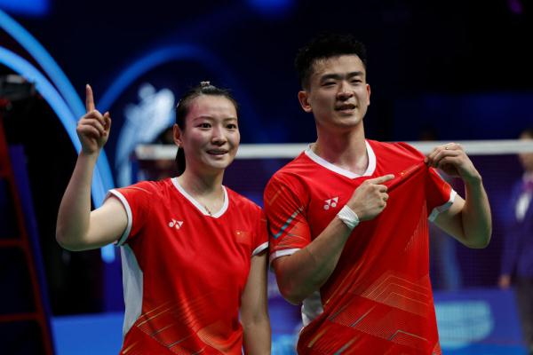 杭州亚运会｜郑思维/黄雅琼夺得羽毛球混双冠军