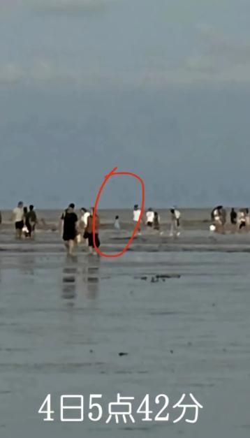 4岁女童海边游玩时走失，上海警方通报！疑似失踪前画面曝光，记者实地探访