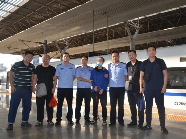 殷某某，潜逃32年！被南昌警方抓获