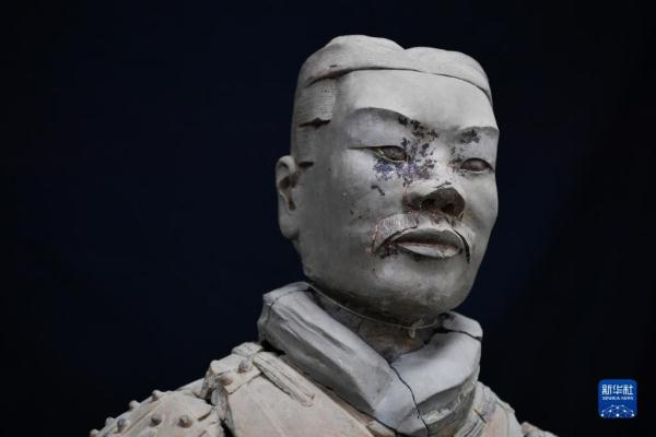 文明印记——中国珍贵文物影像志丨守护“中国色彩”——探秘秦始皇陵彩色兵马俑修复