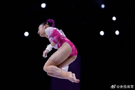 体操世锦赛：邱祺缘夺女子高低杠冠军