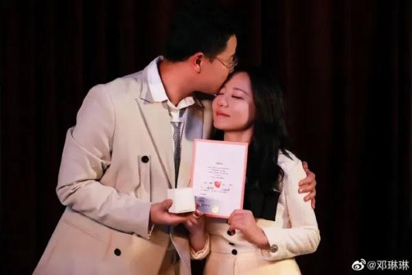 恭喜，两位冠军结婚了！全网祝福