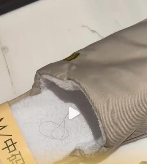 上海一酒店拖鞋上有虫子和头发？酒店这样回应，网友表示不能接受