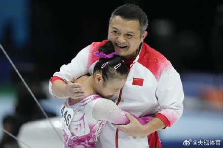 体操世锦赛：邱祺缘夺女子高低杠冠军