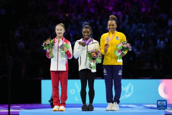 体操——安特卫普世锦赛：周雅琴夺得女子平衡木亚军