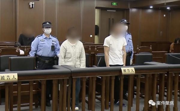 来沪情侣在17家餐厅都吃出玻璃碴?!哺乳期女友满口鲜血敲诈万余元,男方却…… 来沪情侣在17家餐厅都吃出玻璃碴?!哺乳期女友满口鲜血敲诈万余元,男方却……