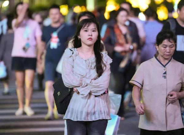 广州何时升温转晴？台风“小犬”可能登陆何处？最新预测→