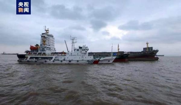 海事部门保障宁波舟山港顺利完成全国首单船用B24生物燃料锚地加注 海事部门保障宁波舟山港顺利完成全国首单船用B24生物燃料锚地加注