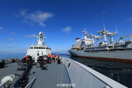 秋日练兵！直击舰艇编队海上训练