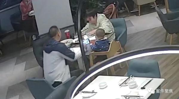 来沪情侣在17家餐厅都吃出玻璃碴?!哺乳期女友满口鲜血敲诈万余元,男方却…… 来沪情侣在17家餐厅都吃出玻璃碴?!哺乳期女友满口鲜血敲诈万余元,男方却……