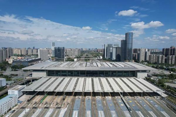 明起提速!成都→南宁最快5小时18分飚拢,8小时到香港 明起提速!成都→南宁最快5小时18分飚拢,8小时到香港