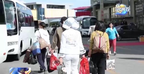 进得方便出得快 霍尔果斯口岸打造向西开放“黄金通道”
