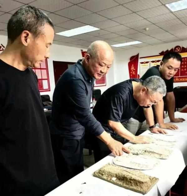 苦苦追寻24年的真相， 杀人嫌犯“哑巴”终落网