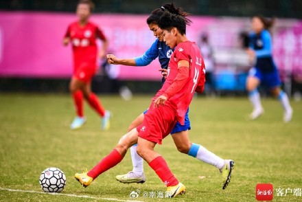 体育评论员马良:琼中女足冲超成功难能可贵 体育评论员马良:琼中女足冲超成功难能可贵