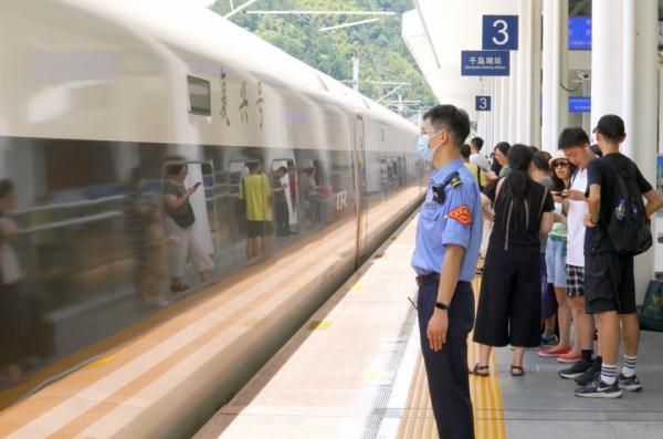 今天起,杭州西到北京只要4小时25分!铁路出行有变化 今天起,杭州西到北京只要4小时25分!铁路出行有变化