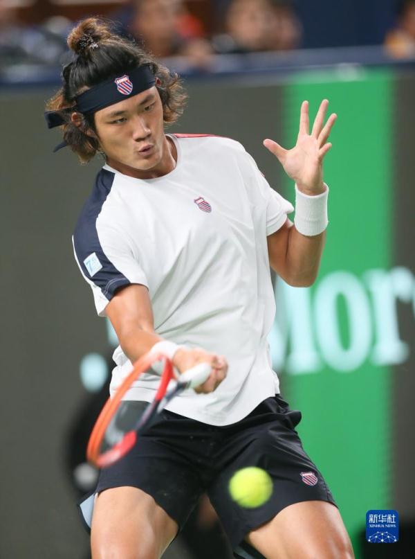 网球——上海大师赛：张之臻对阵胡尔卡奇