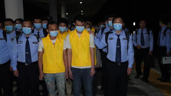昨晚，148名缅北电诈犯罪嫌疑人被押解至义乌！